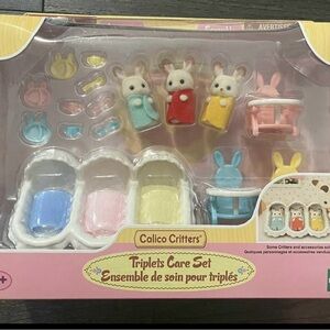 BNIB Calico Critters Triplets Care Set - Multicolor